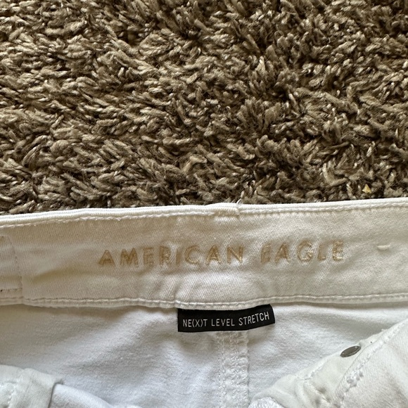 American Eagle Outfitters Frayed Hem White Mini Skirt - Picture 4 of 4
